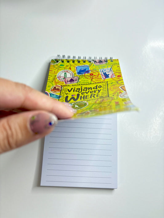 Viajando everywhere Small Notebook