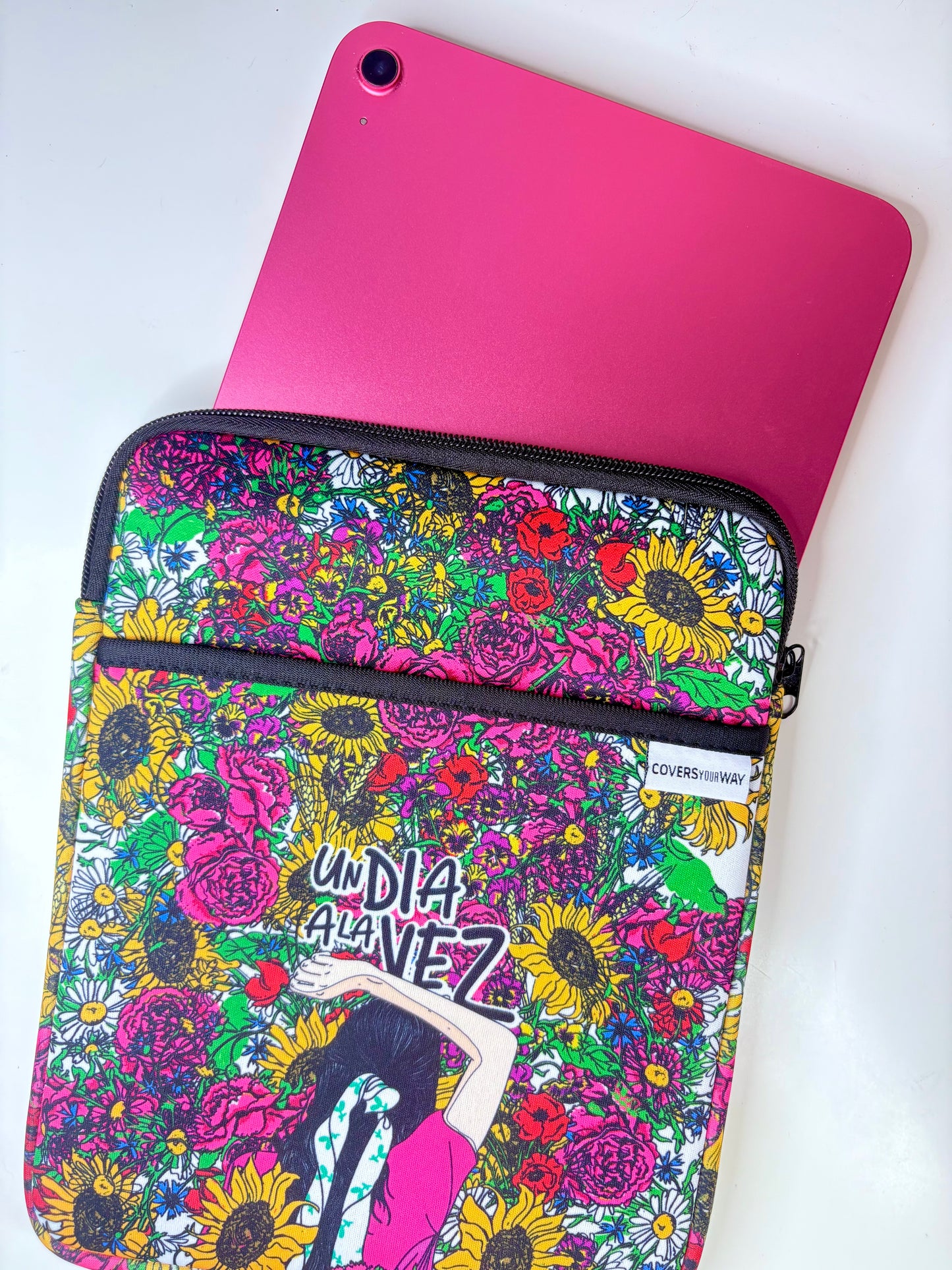 Un día a la vez Protective Sleeve Pre-Venta